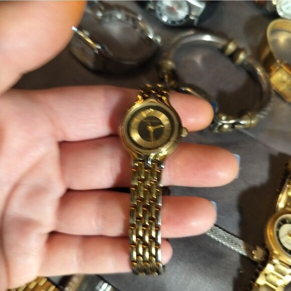 Pierre Cardin Watch - Picture 6 of 10